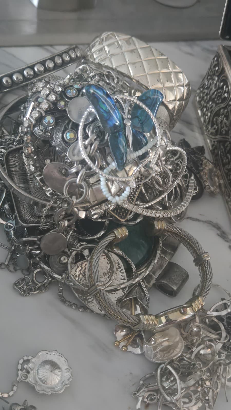 Unsearched Estate Vintage Sterling Silver And Silver Tone Jewelry Lot. - Thumbnail 6