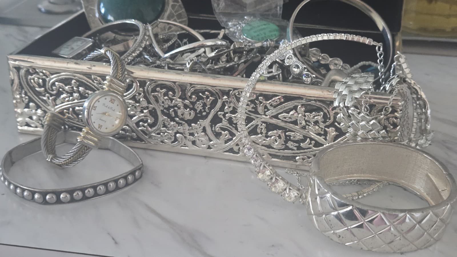 Unsearched Estate Vintage Sterling Silver And Silver Tone Jewelry Lot. - Thumbnail 17