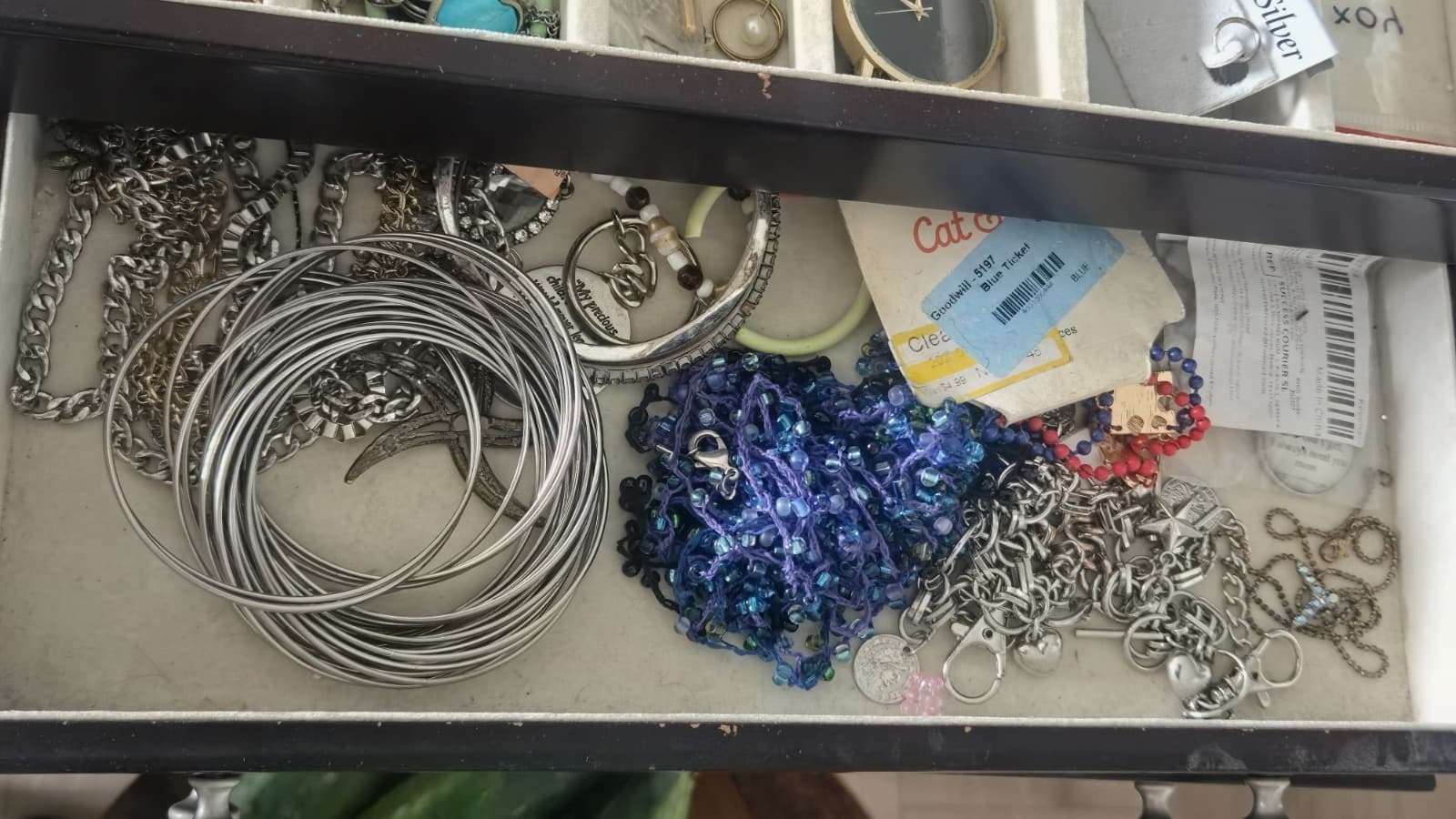 Unsearched Vintage Estate Jewelry Lot Sterling Silver Cameos Pearls Watches... - Thumbnail 4