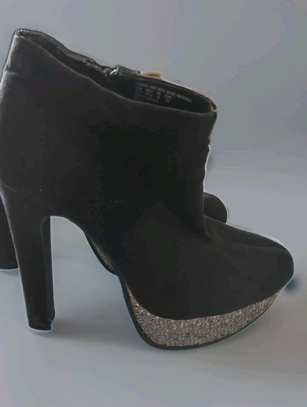 GLO Black Suede Platform Heel Ankle Boots Rhinestone Toe Size 9 - Thumbnail 4
