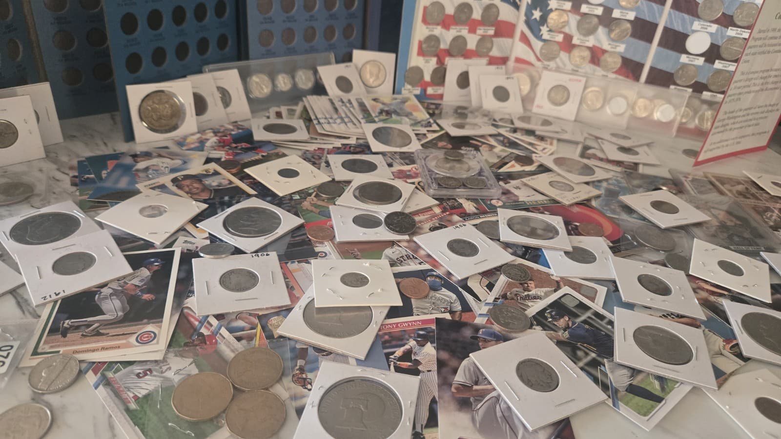 Estate Coin Junk Drawer Lot Mixed US Foreign Coins Albums Sports Cards ++ - Thumbnail 7