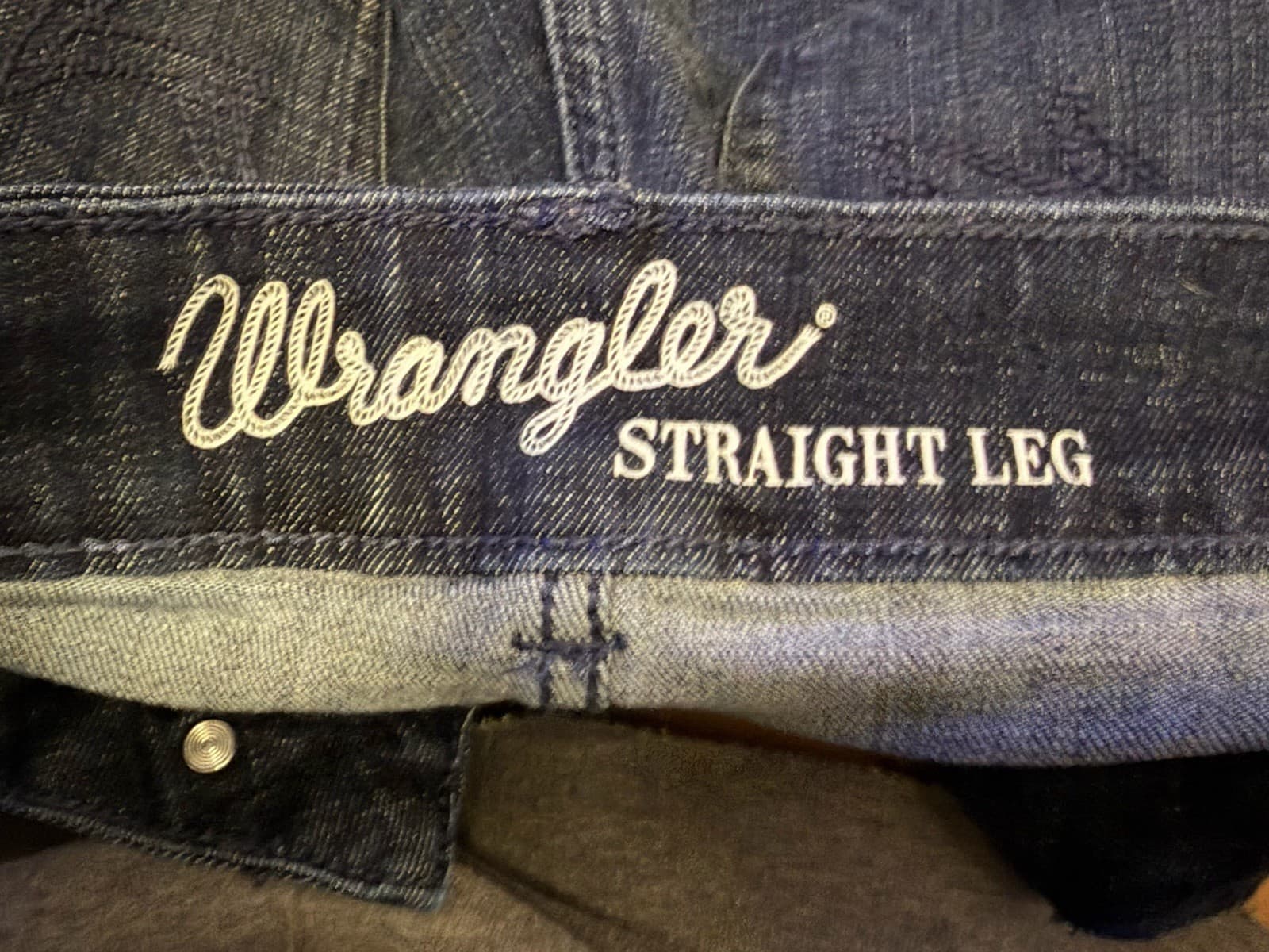 Wrangler Jeans Women's Size 5x30 Blue Denim Straight Leg Mid-Rise Stretch - Thumbnail 2