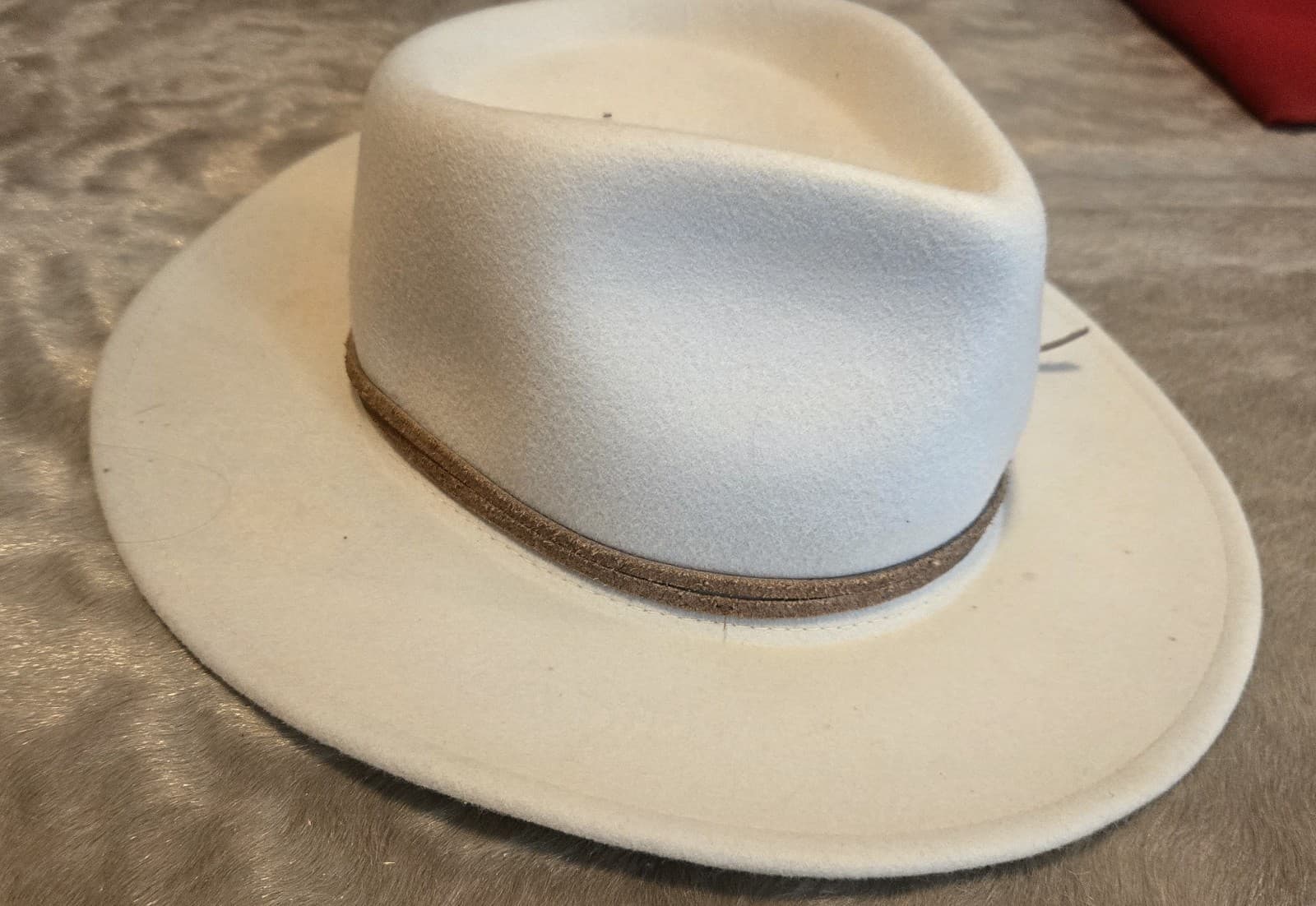 WYETH 100% Wool Western Rancher Fedora Hat Cream Ivory Faux Suede Band O/S - Thumbnail 3