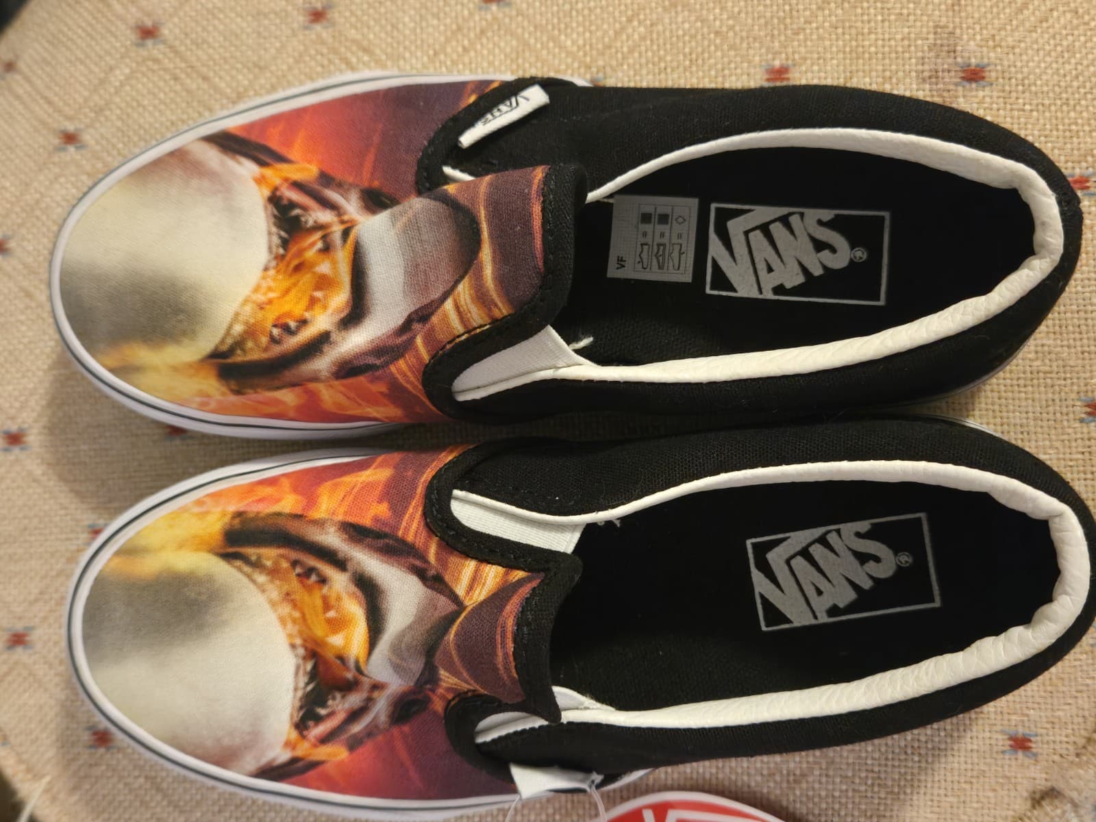 Vans Kids Jaws Shark Sunset Classic Slip On Sneakers 507698 Size 1.5 New - Thumbnail 5