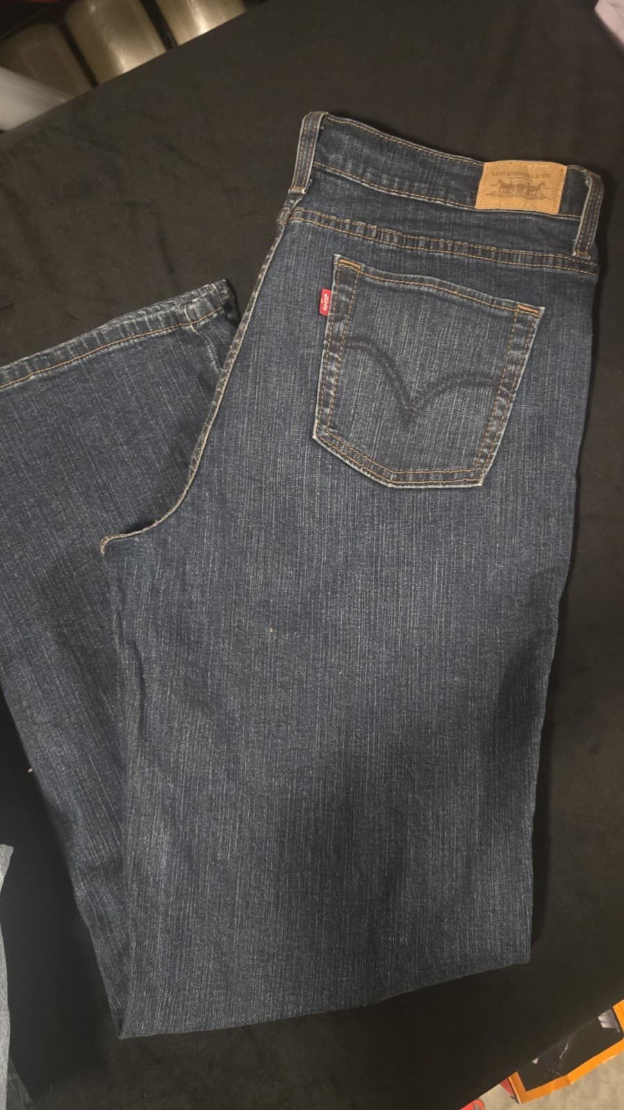 Levi’s 505 Women’s Jeans Size 16 Straight Leg Stretch Medium Wash Denim EUC W135 - Thumbnail 2