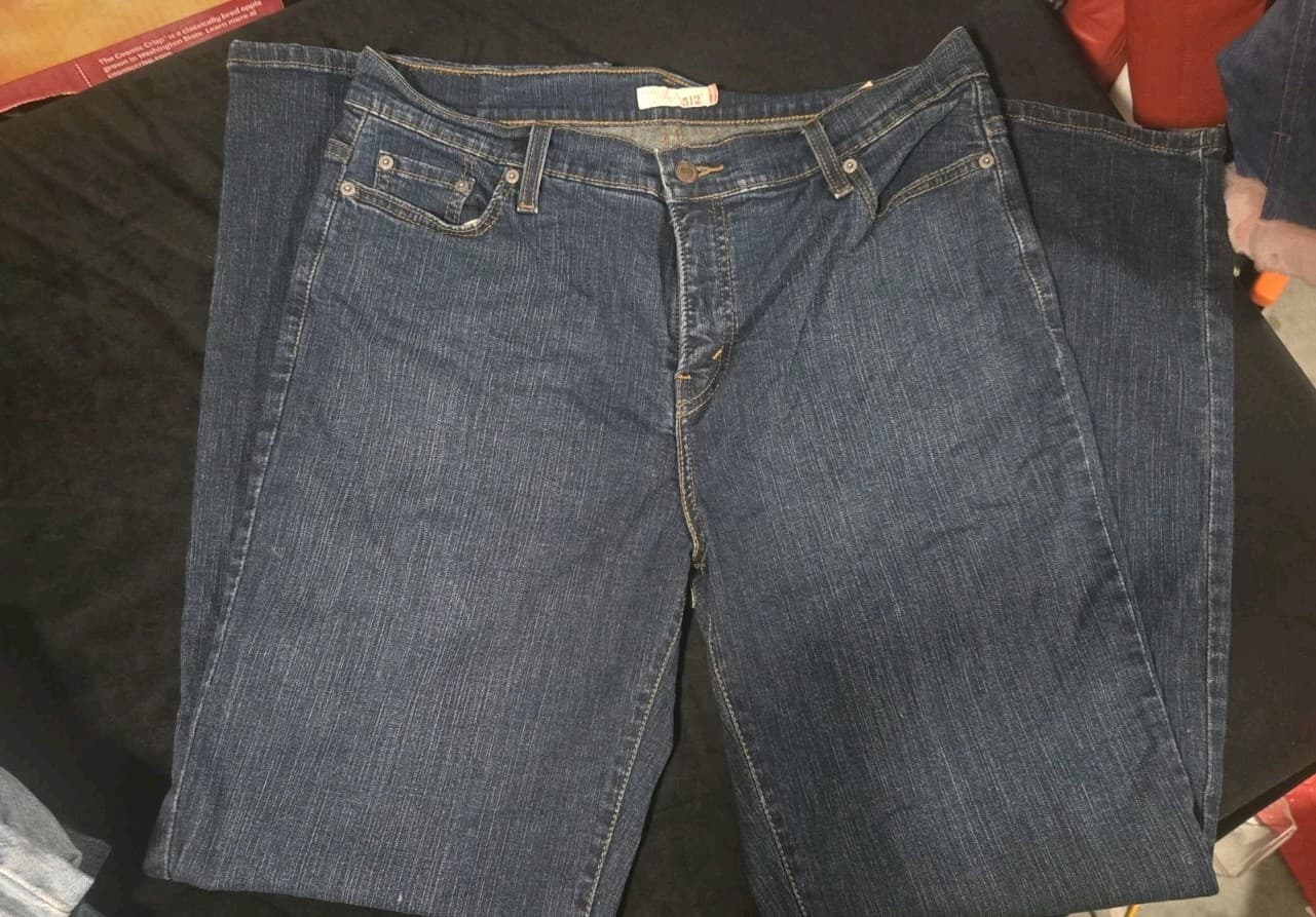 Levi’s 505 Women’s Jeans Size 16 Straight Leg Stretch Medium Wash Denim EUC W135 - Thumbnail 7