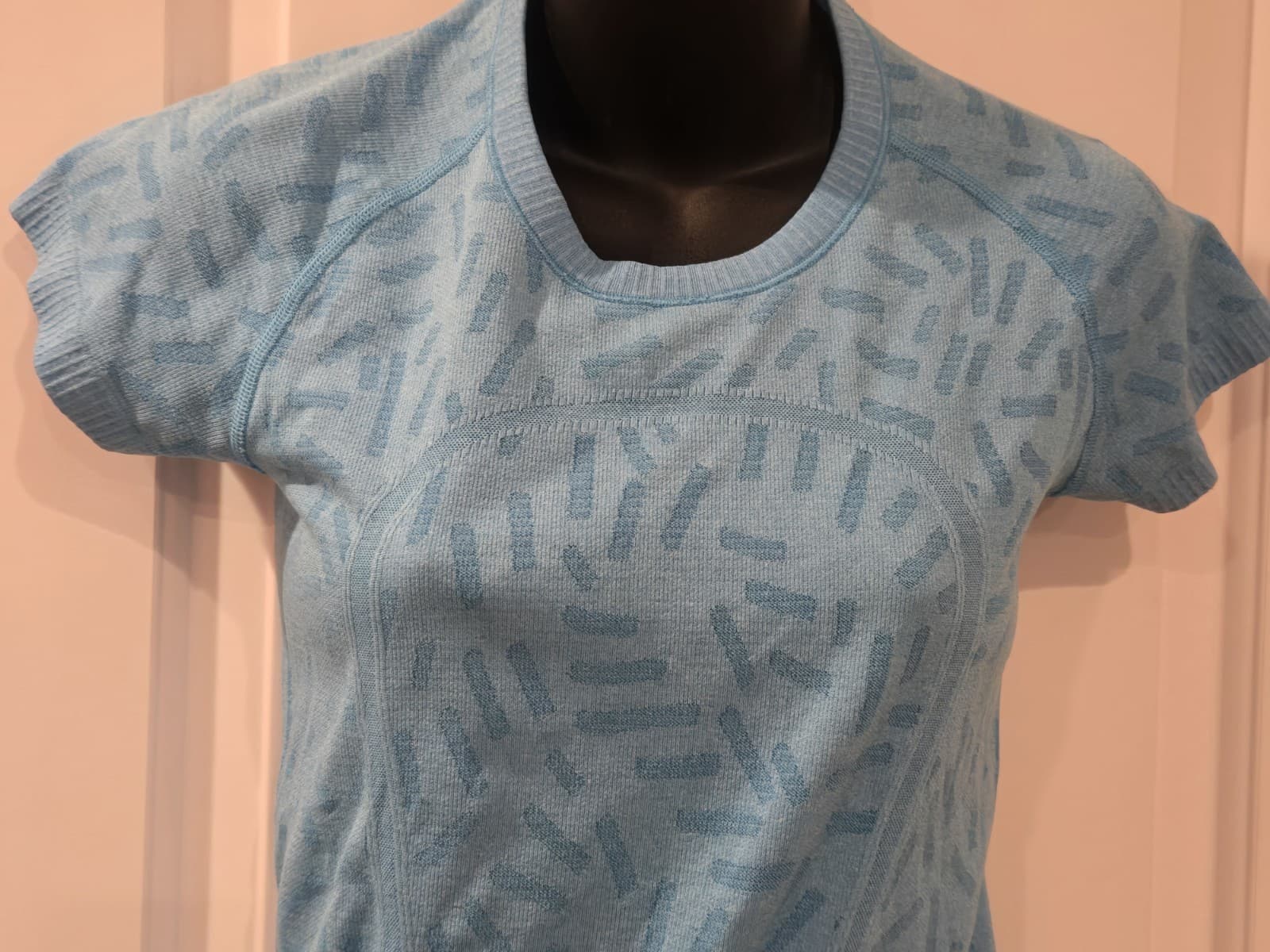 Lululemon Seamless Short Sleeve Top Womens Small Blue Athletic Yoga Shirt - Thumbnail 2