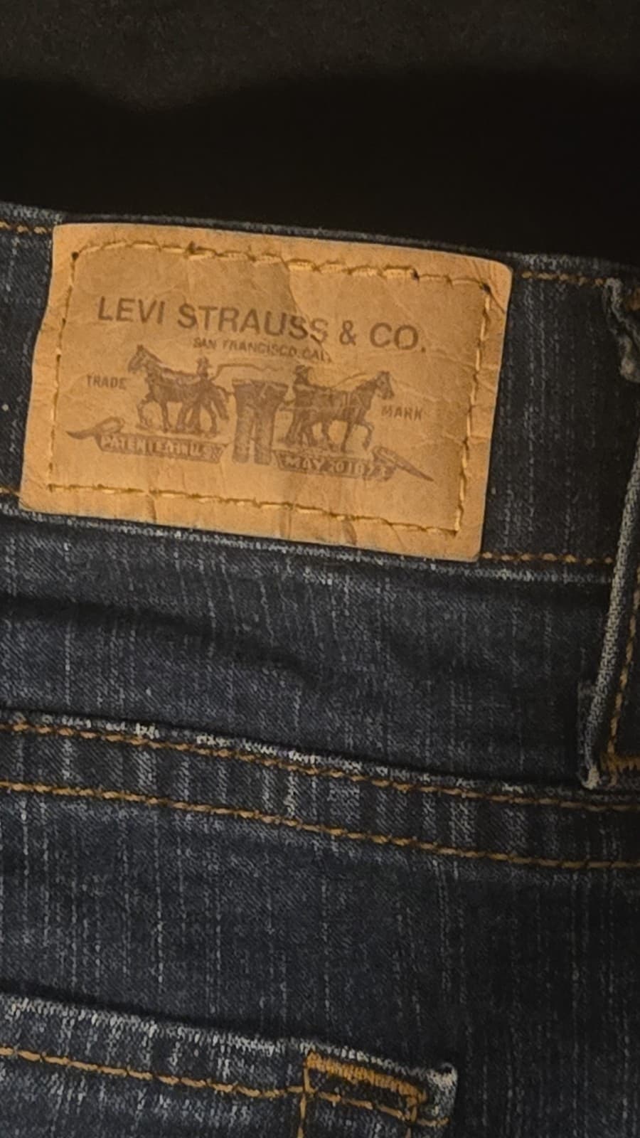 Levi’s 505 Women’s Jeans Size 16 Straight Leg Stretch Medium Wash Denim EUC W135 - Thumbnail 4