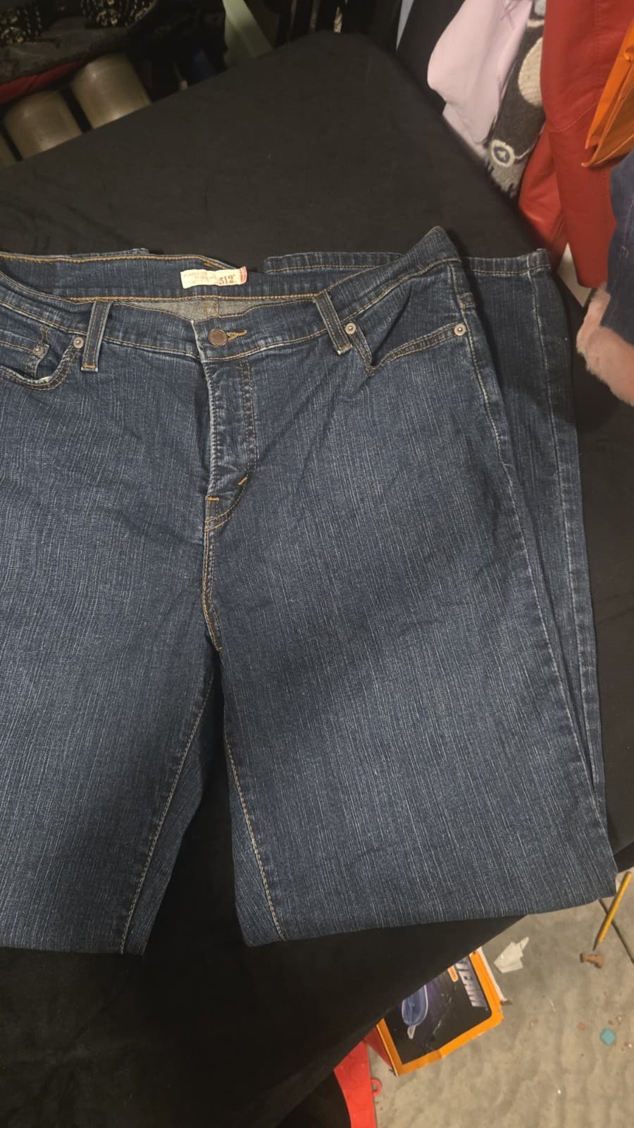 Levi’s 505 Women’s Jeans Size 16 Straight Leg Stretch Medium Wash Denim EUC W135 - Thumbnail 9