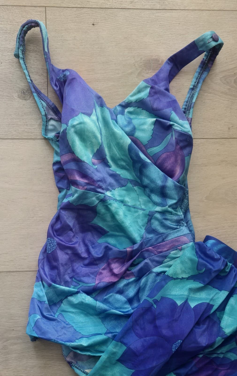 Vintage 1970s Roxanne Floral Swimdress & Matching Sarong Wrap 2-Piece Set - Thumbnail 8