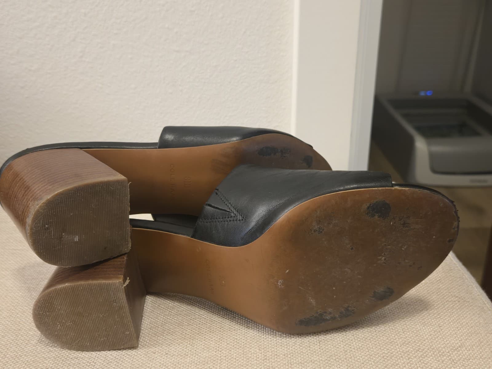 Cole Haan Black Leather Mule Heels Block Heel Slip On Open Toe Womens Size 8.5B - Thumbnail 9