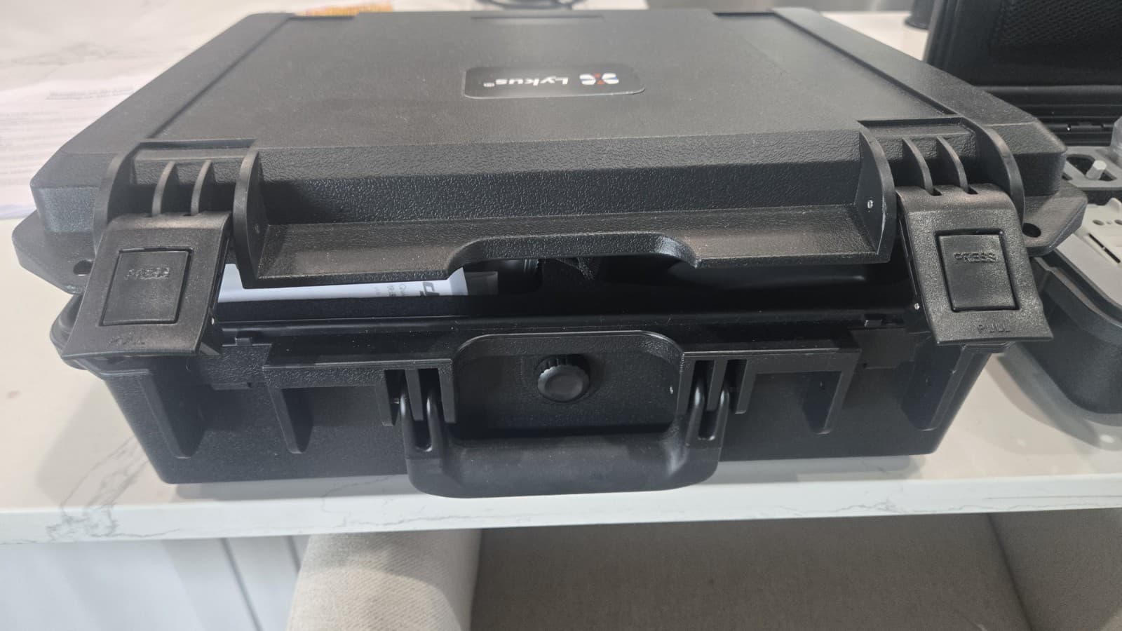 DJI Avata 2 Fly More Combo (3 Batteries) FPV Drone Goggles 3(OLED) Hard Case 4k - Thumbnail 9