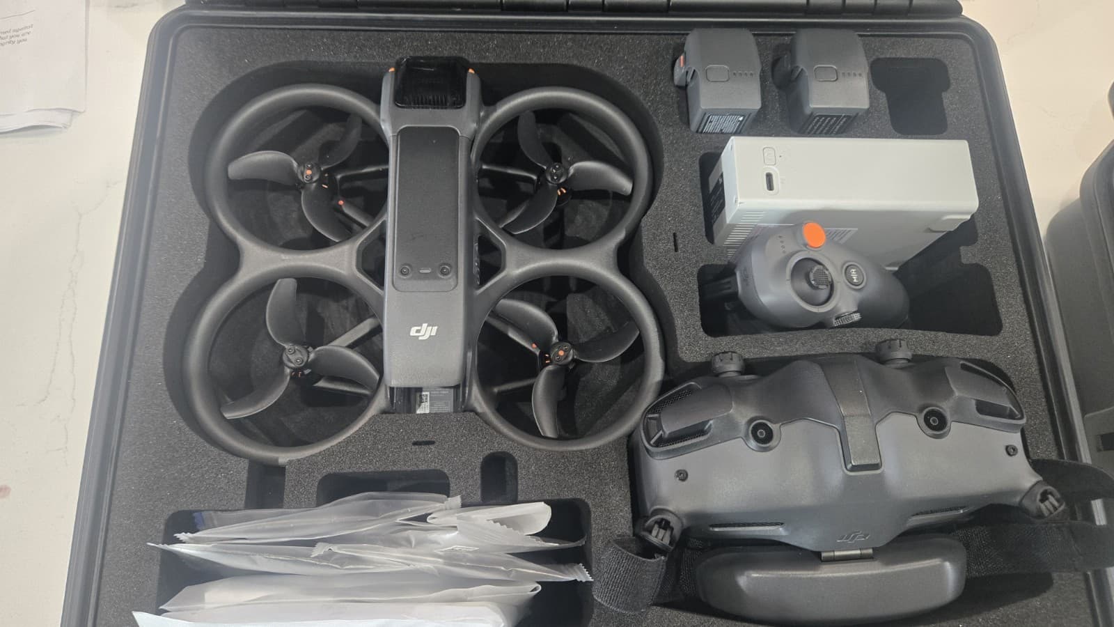 DJI Avata 2 Fly More Combo (3 Batteries) FPV Drone Goggles 3(OLED) Hard Case 4k - Thumbnail 4