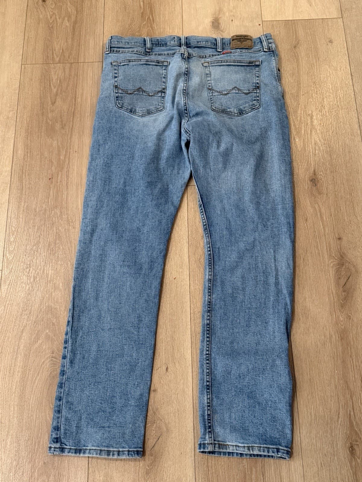 Wrangler Jeans Five Star Flex for Comfort Straight Leg 5-Pocket Zip (2 Szs) NEW - Thumbnail 3