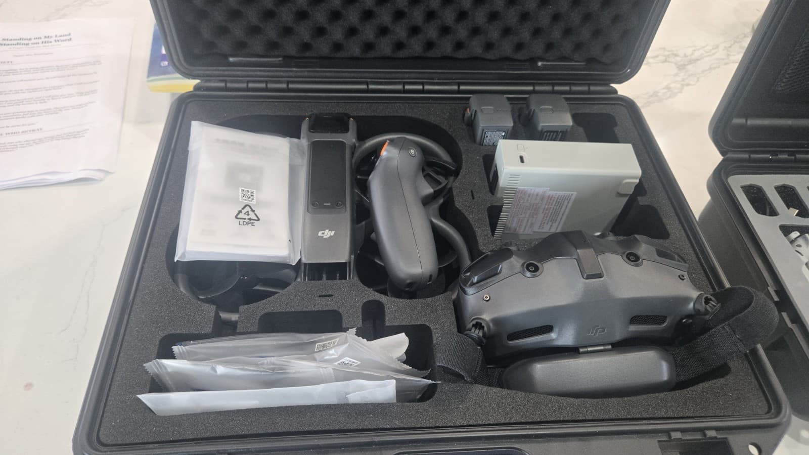 DJI Avata 2 Fly More Combo (3 Batteries) FPV Drone Goggles 3(OLED) Hard Case 4k - Thumbnail 2