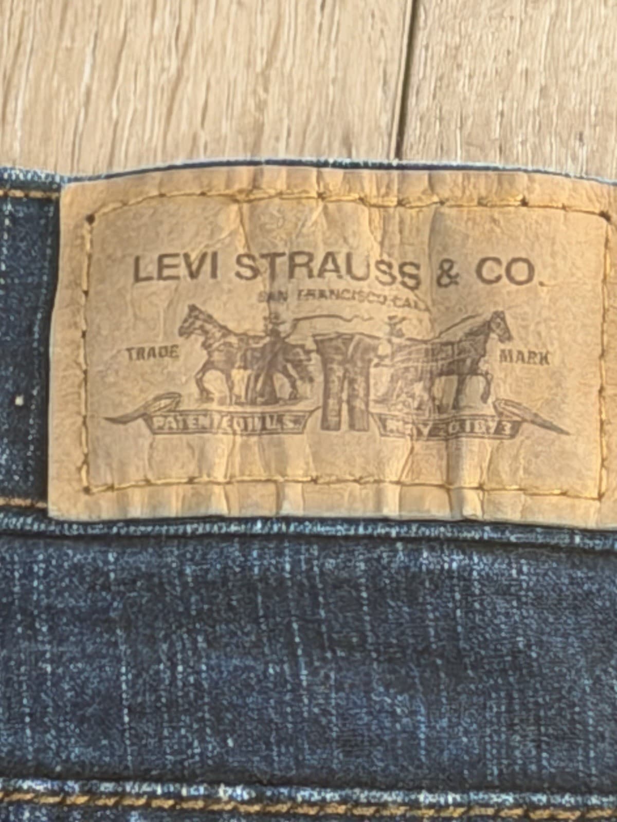 VTG Levi's 512 Perfectly Slimming Boot Cut Jeans Women’s Sz 16M Y2K - Thumbnail 5
