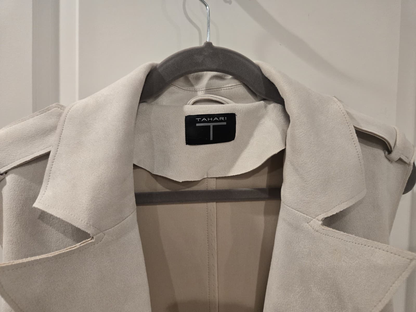 Tahari Sleeveless Trench Coat Dress Womens Small Beige Faux Suede Belted Double - Thumbnail 5