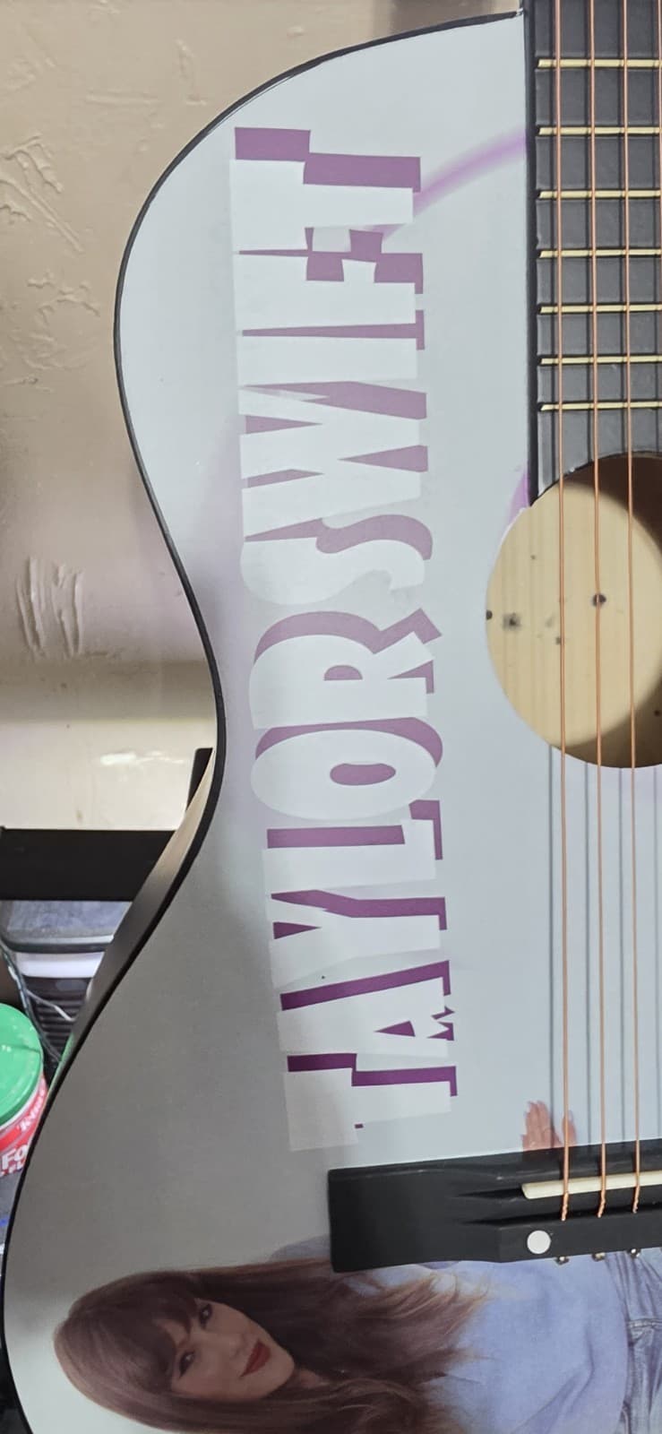 Taylor Swift Acoustic Guitar HAND SIGNED AUTOGRAPH JSA Authentic - Thumbnail 4