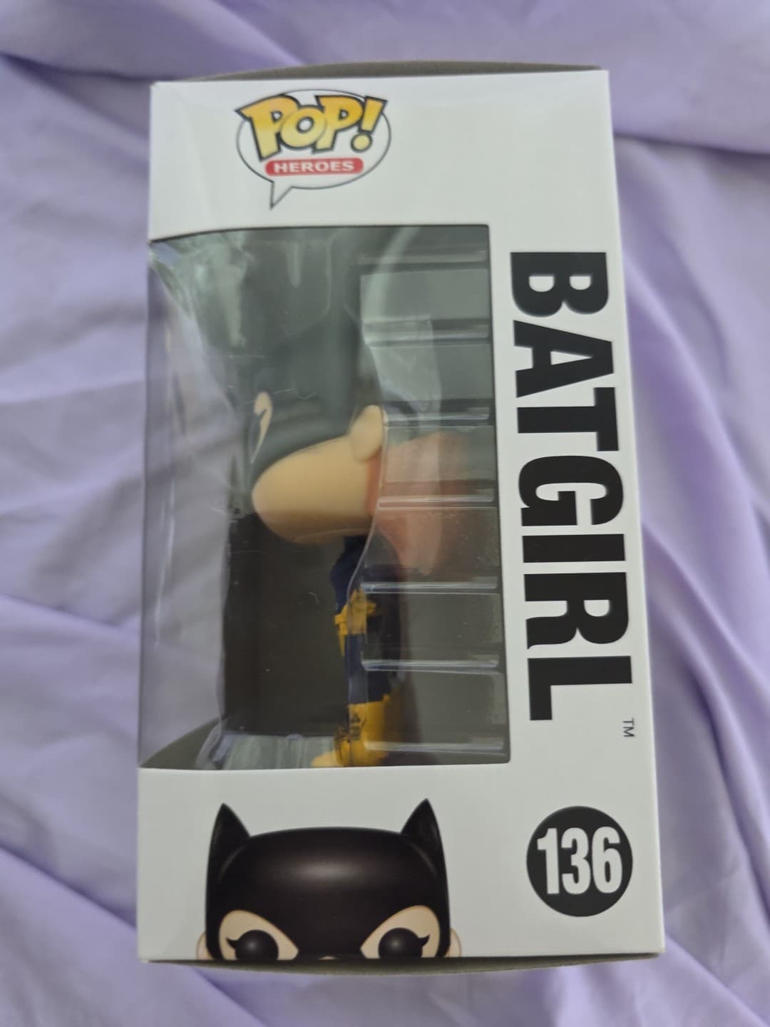 Funko Pop! Vinyl: DC Universe - Batgirl #136 - Thumbnail 2