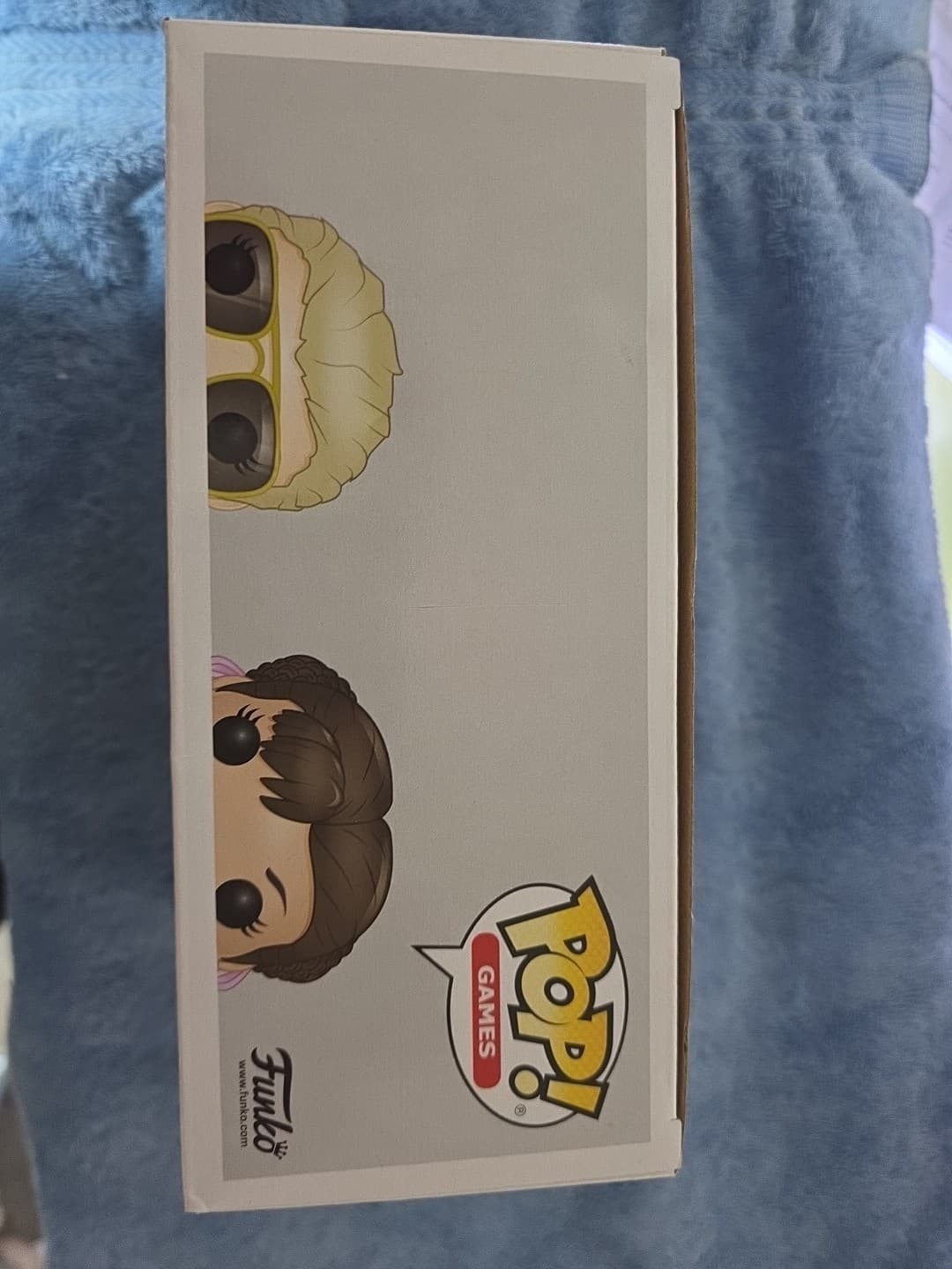 Funko Pop! Vinyl: Marvel - MvC- 2 Pack- Captain Marvel(GR)/Chun-Li(RD) - Hot... - Thumbnail 5