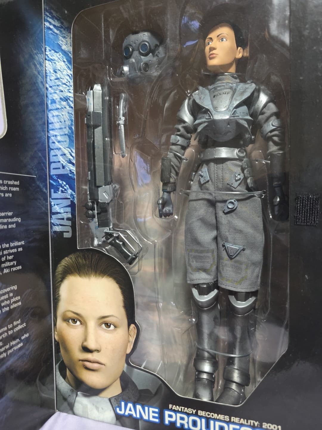 Final Fantasy The Spirits Within Jane Proudfoot 12” Action Figure Used in box - Thumbnail 5