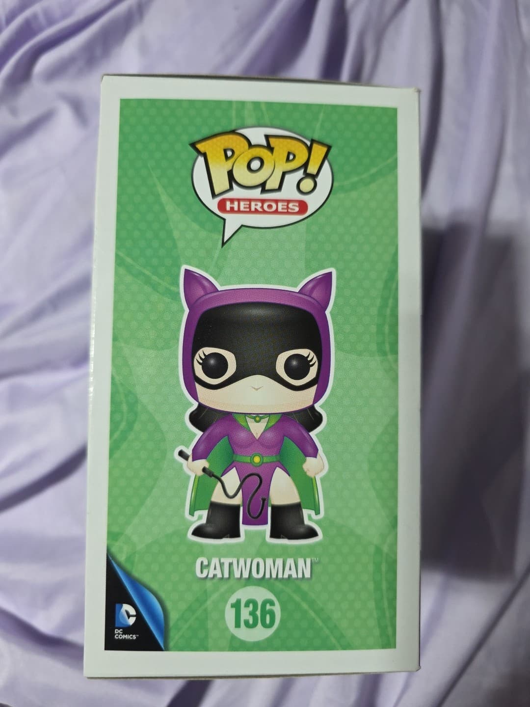 CATWOMAN #136 Legion Of Collectors Exclusive FUNKO POP - Thumbnail 4