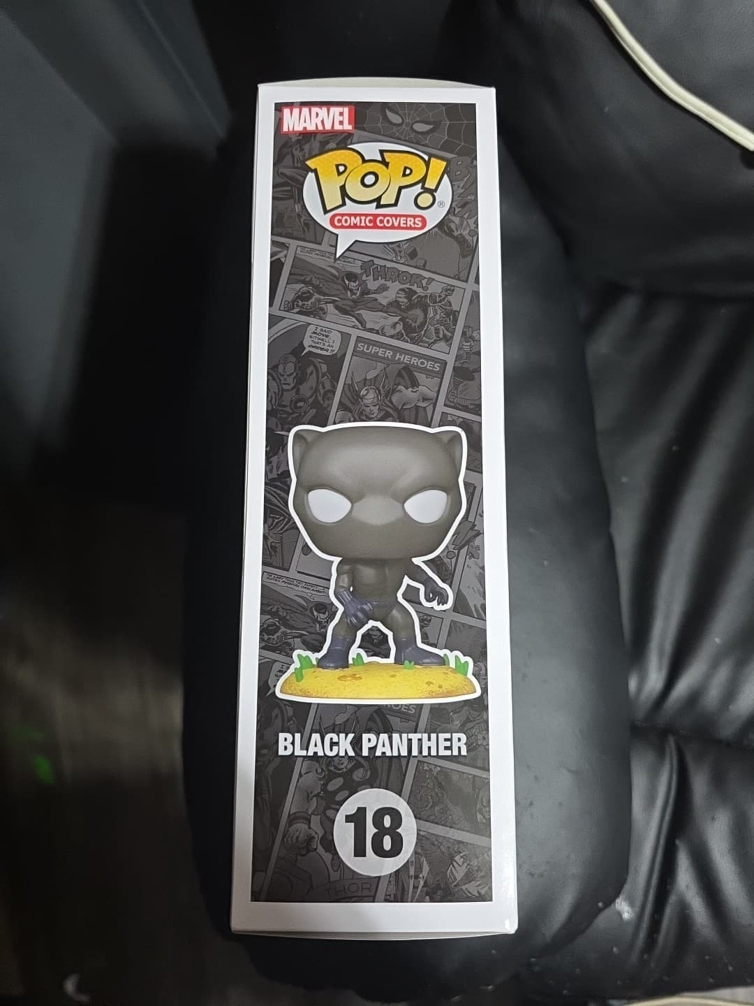 Funko Pop! Comic Book Cover with Case: Marvel - Black Panther #18 - Thumbnail 4