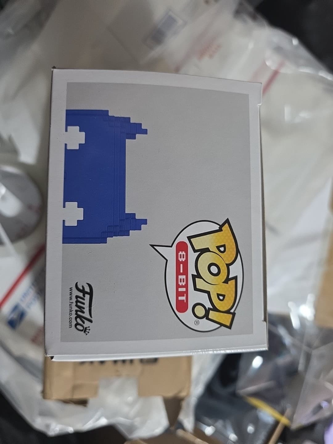 Funko Pop! 8-Bit: DC Universe - Batman - GameStop New York Comic Con (Exclusive) - Thumbnail 5