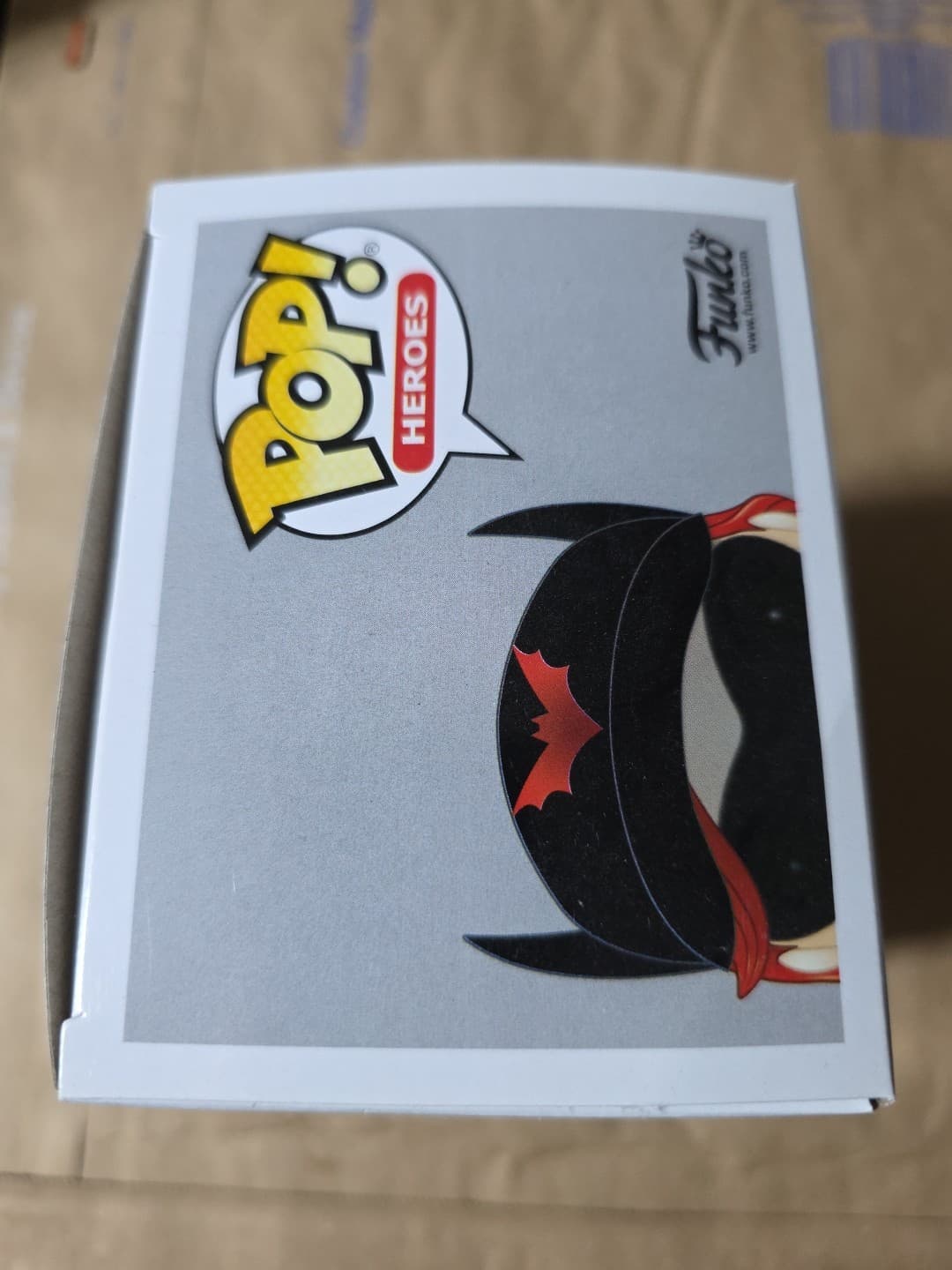 Funko Pop! Vinyl: DC Universe - Batwoman #221 - Thumbnail 6