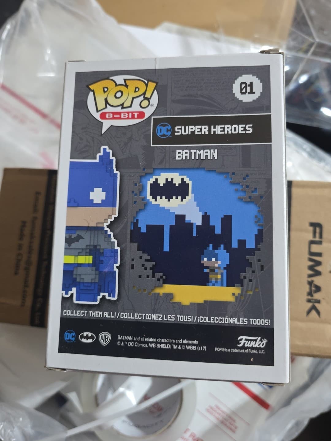 Funko Pop! 8-Bit: DC Universe - Batman - GameStop New York Comic Con (Exclusive) - Thumbnail 3