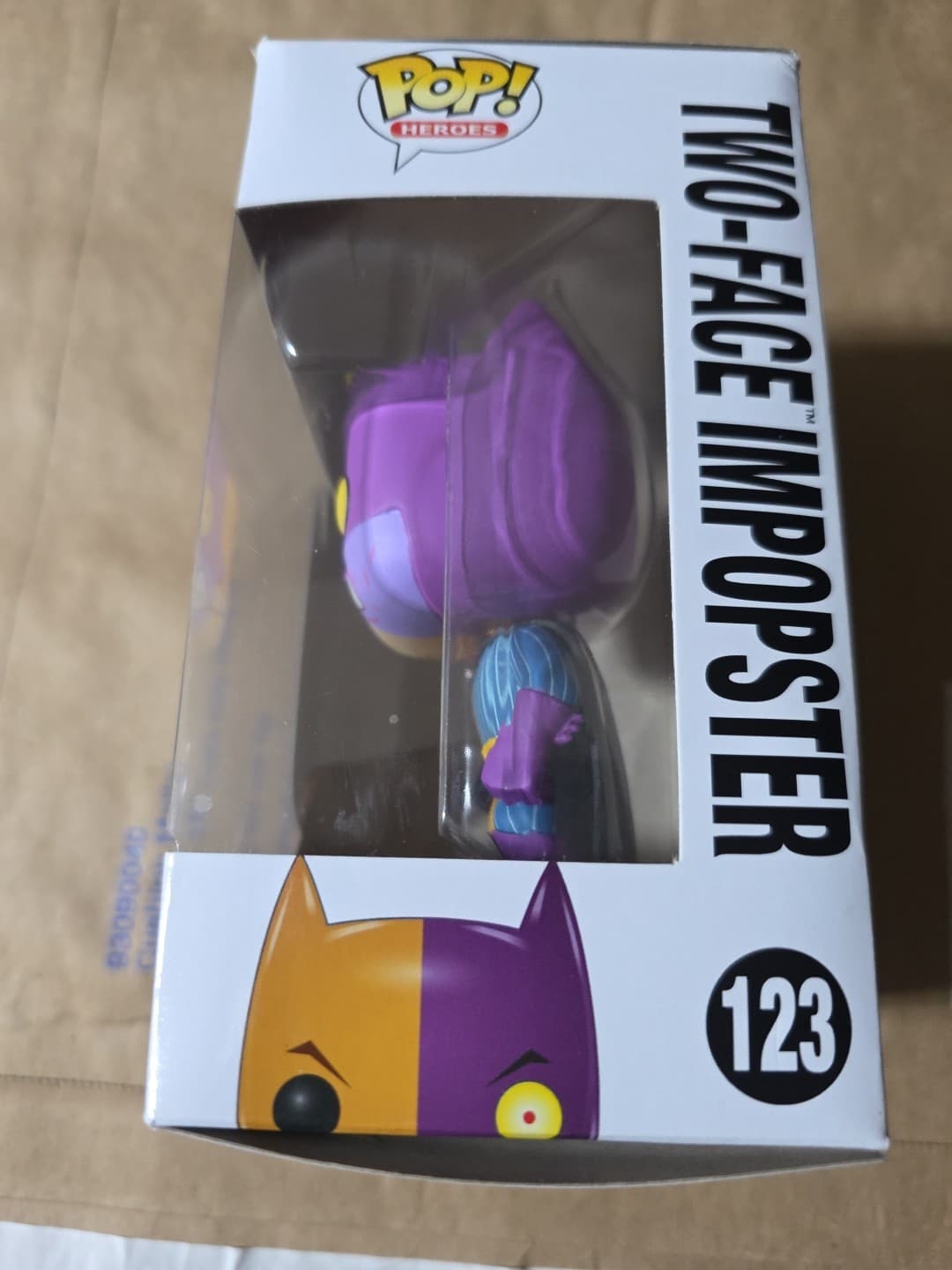Funko Pop! Vinyl: DC Universe - Batman (as Two-Face) #123 - Thumbnail 2
