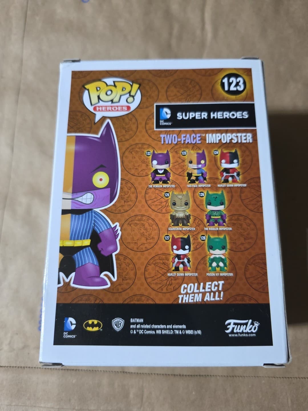 Funko Pop! Vinyl: DC Universe - Batman (as Two-Face) #123 - Thumbnail 3