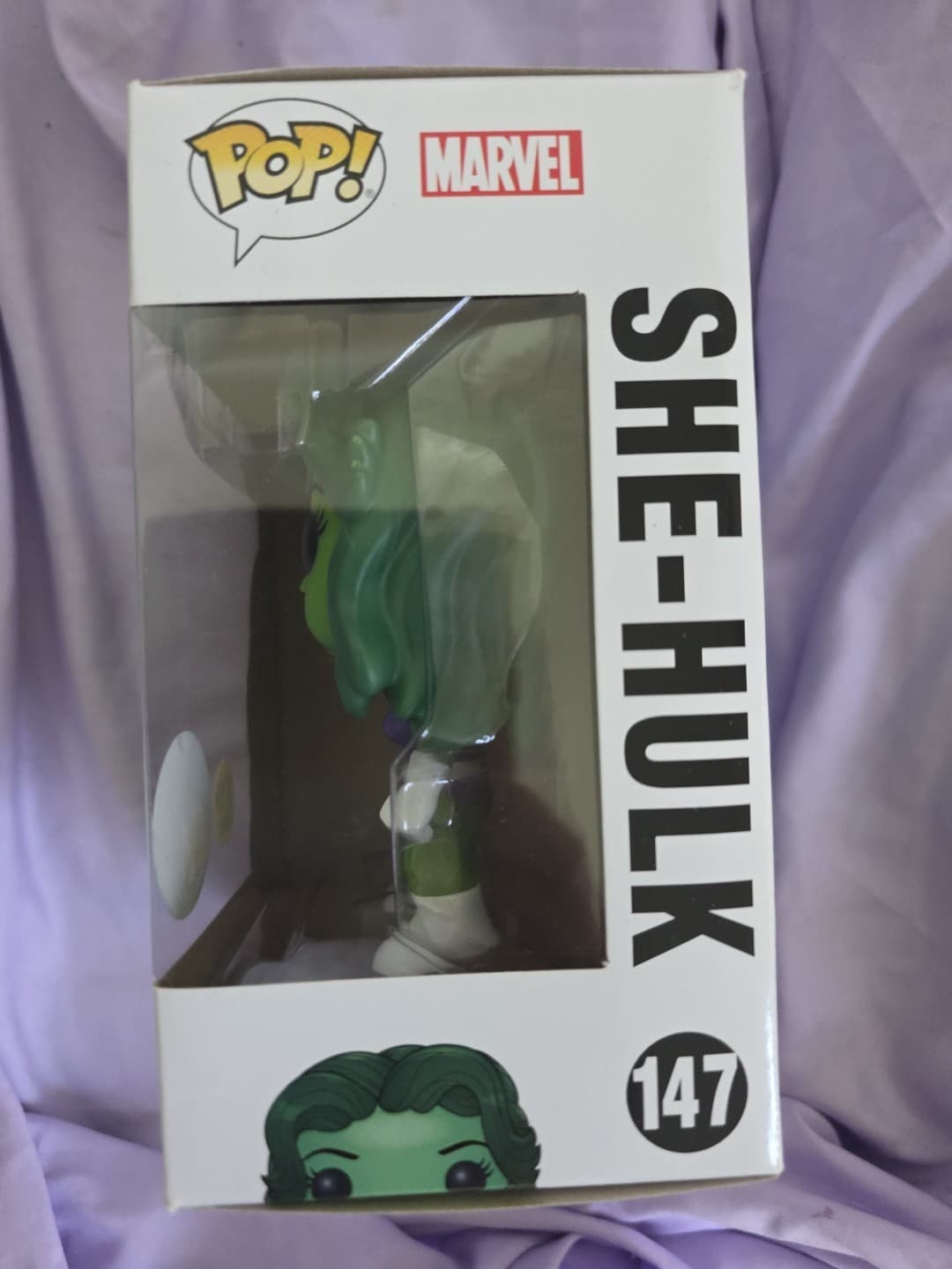 Funko Pop! Vinyl: Marvel - She-Hulk - (Glow) - Hot Topic (Exclusive) #147 - Thumbnail 2