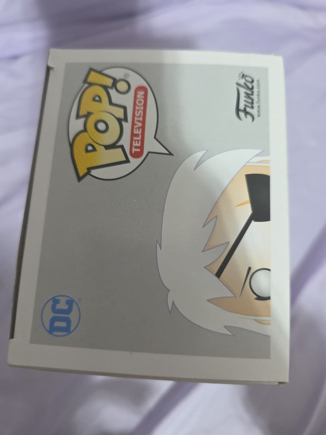 Funko Pop! Vinyl: DC Universe - Rose Wilson - Toys R Us (Exclusive) #582 - Thumbnail 6