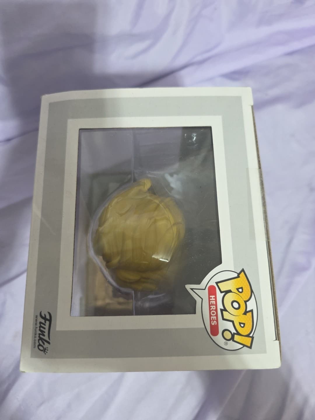 Funko Pop! Vinyl of Jim Lee Deluxe Aquaman - Gamestop Exclusive - Thumbnail 5