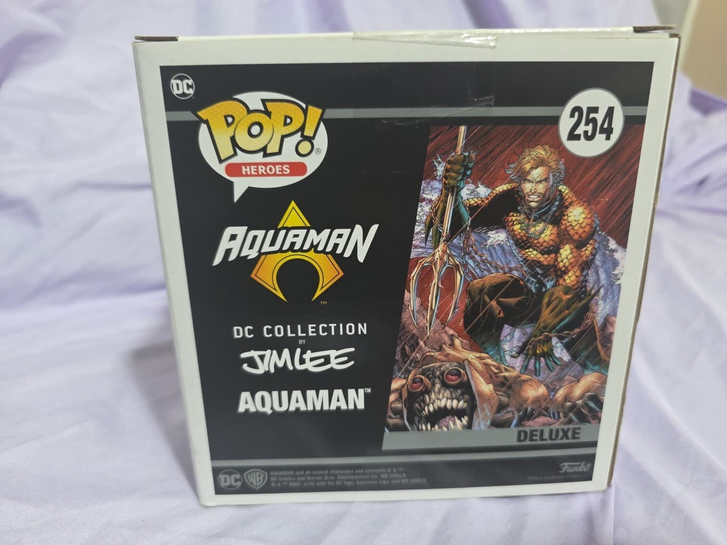 Funko Pop! Vinyl of Jim Lee Deluxe Aquaman - Gamestop Exclusive - Thumbnail 3