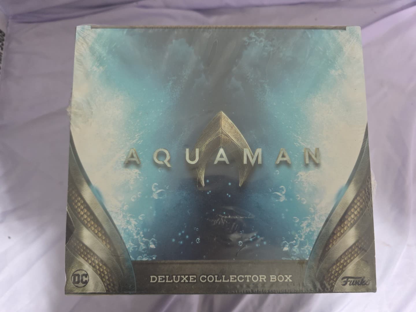 Funko 323012405 Aquaman Pop DC Collectors Box - Thumbnail 5
