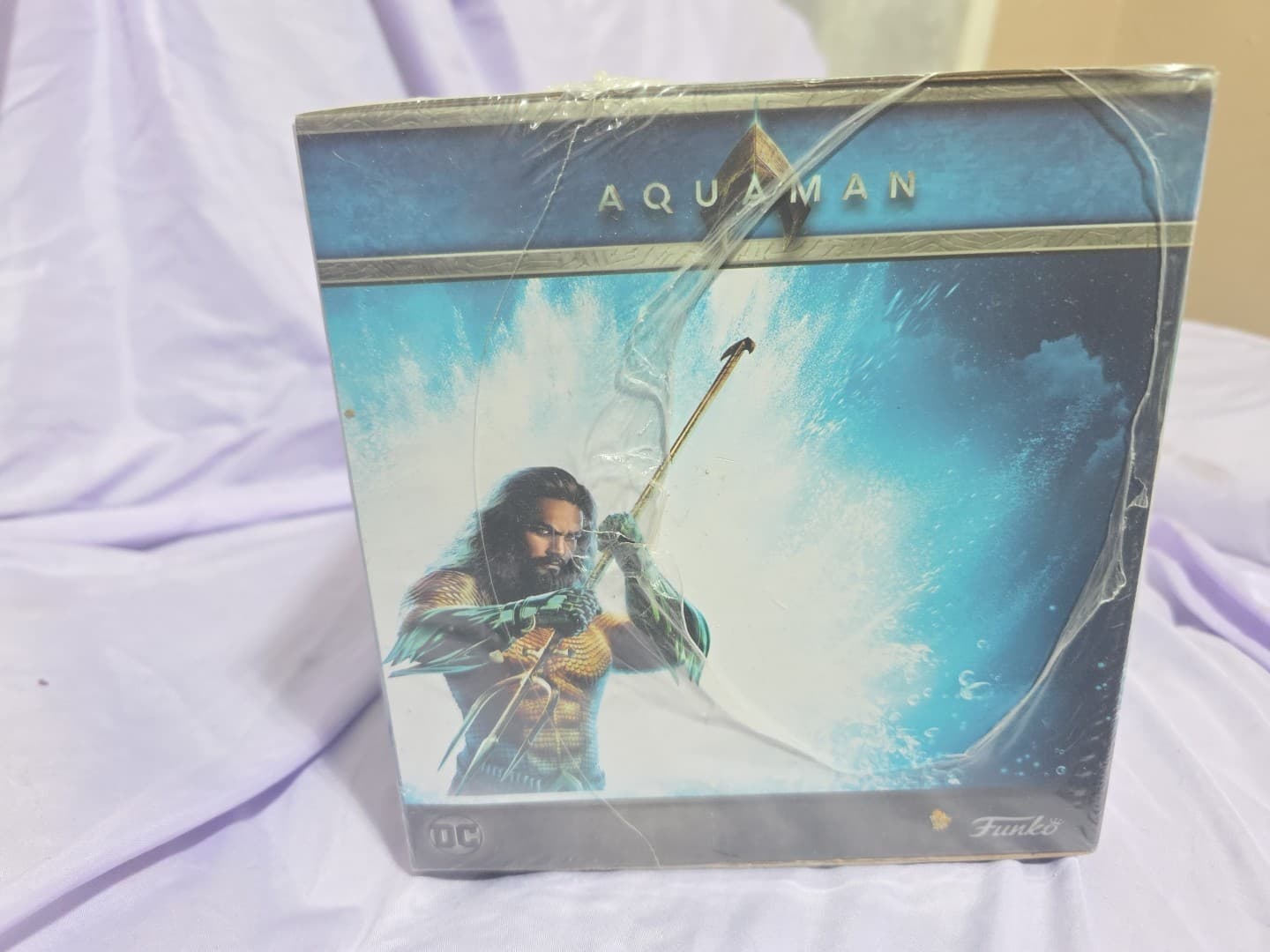 Funko 323012405 Aquaman Pop DC Collectors Box - Thumbnail 4