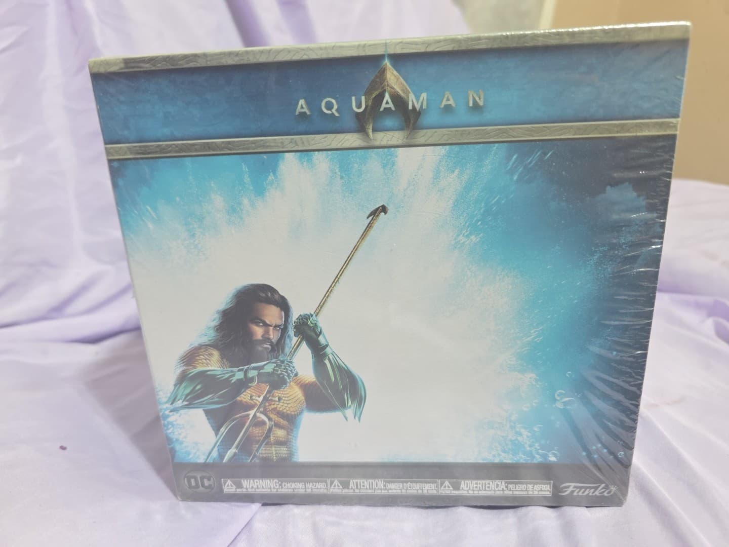 Funko 323012405 Aquaman Pop DC Collectors Box - Thumbnail 3