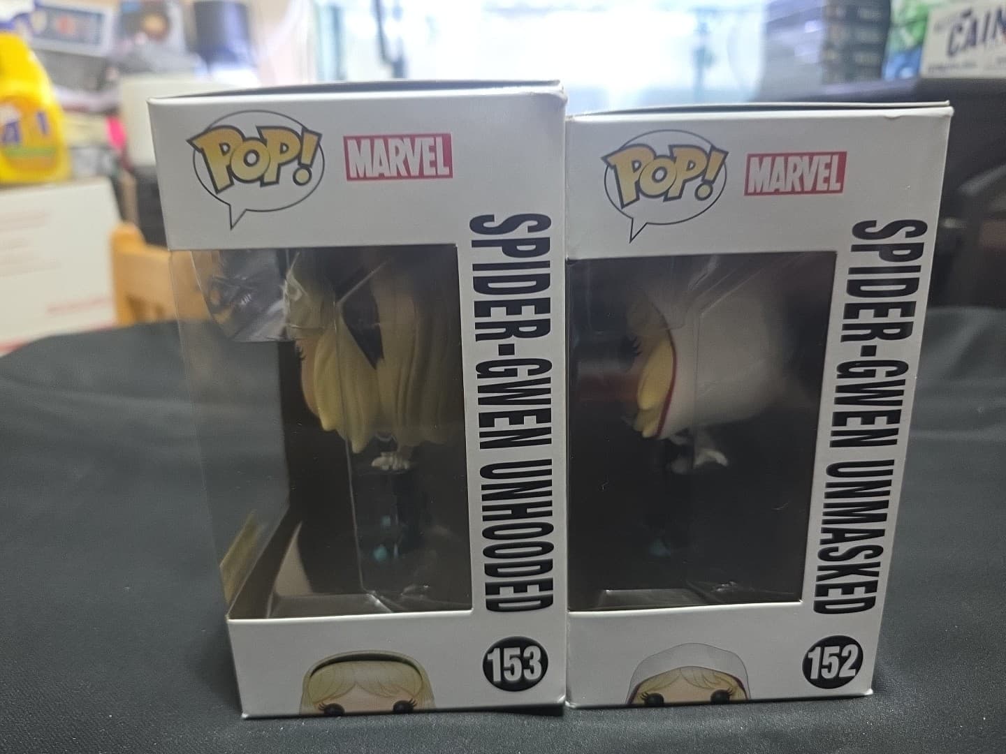 Funko Pop! Marvel Bundles- Spider-Gwen (Unhooded) #153 And #152 (Unmasked) - Thumbnail 4