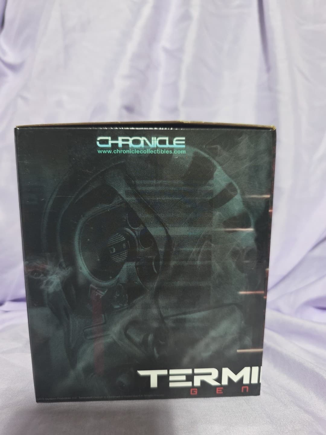 Terminator Genisys HALF SCALE ENDO SKULL - Thumbnail 2