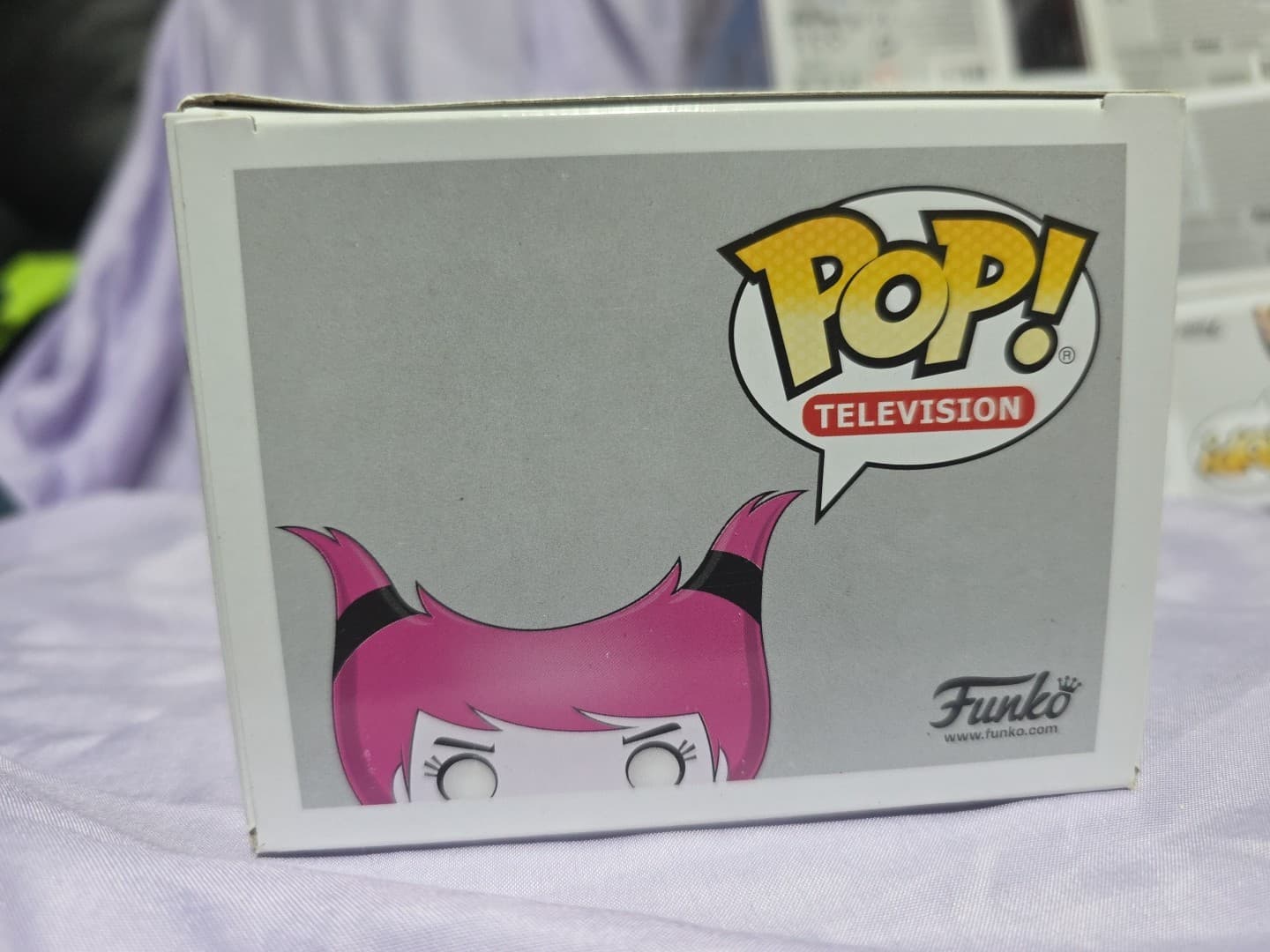 Funko Pop! Vinyl: DC Universe - Jinx - Toys R Us (Exclusive) #430 - Thumbnail 6