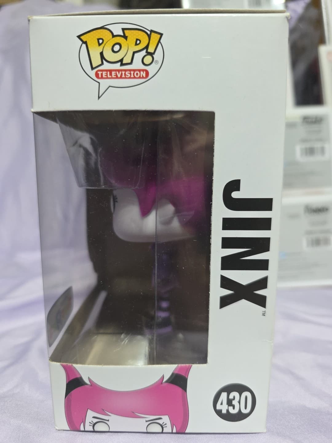 Funko Pop! Vinyl: DC Universe - Jinx - Toys R Us (Exclusive) #430 - Thumbnail 2