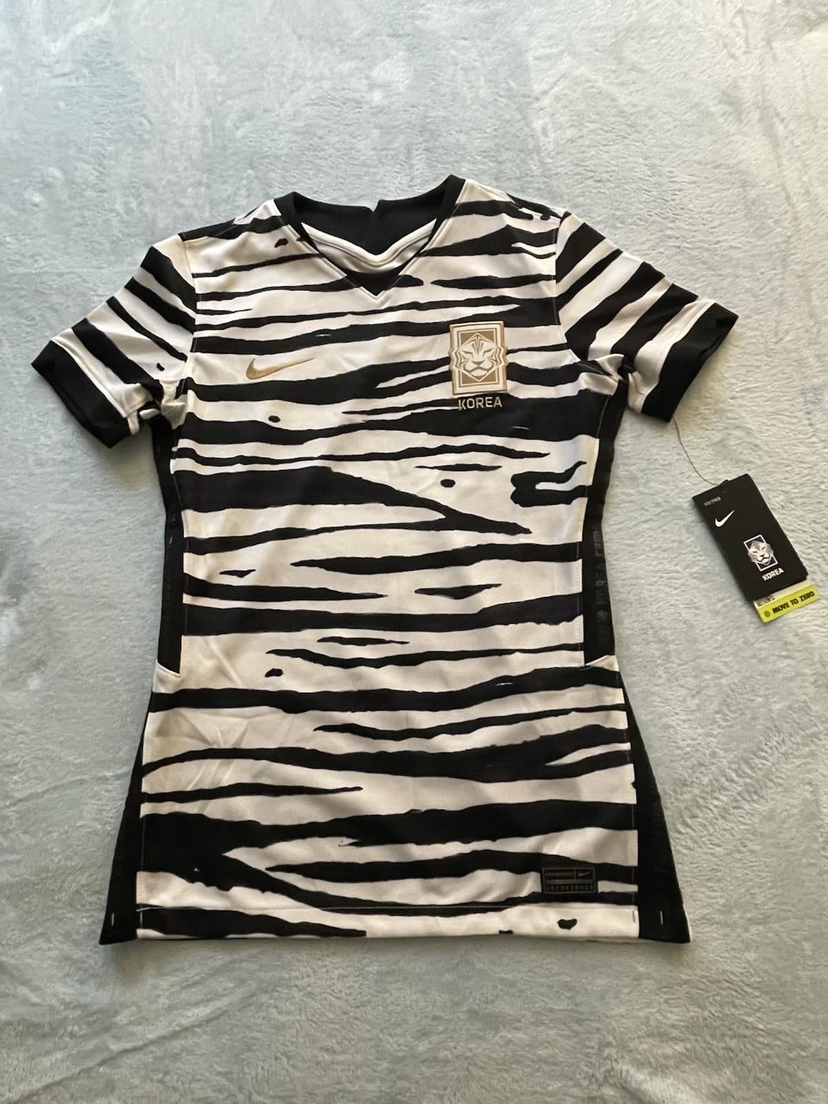 Size Small-NIKE Korea 2020 Stadium Away Jersey Women’s CU6219-100 NWT