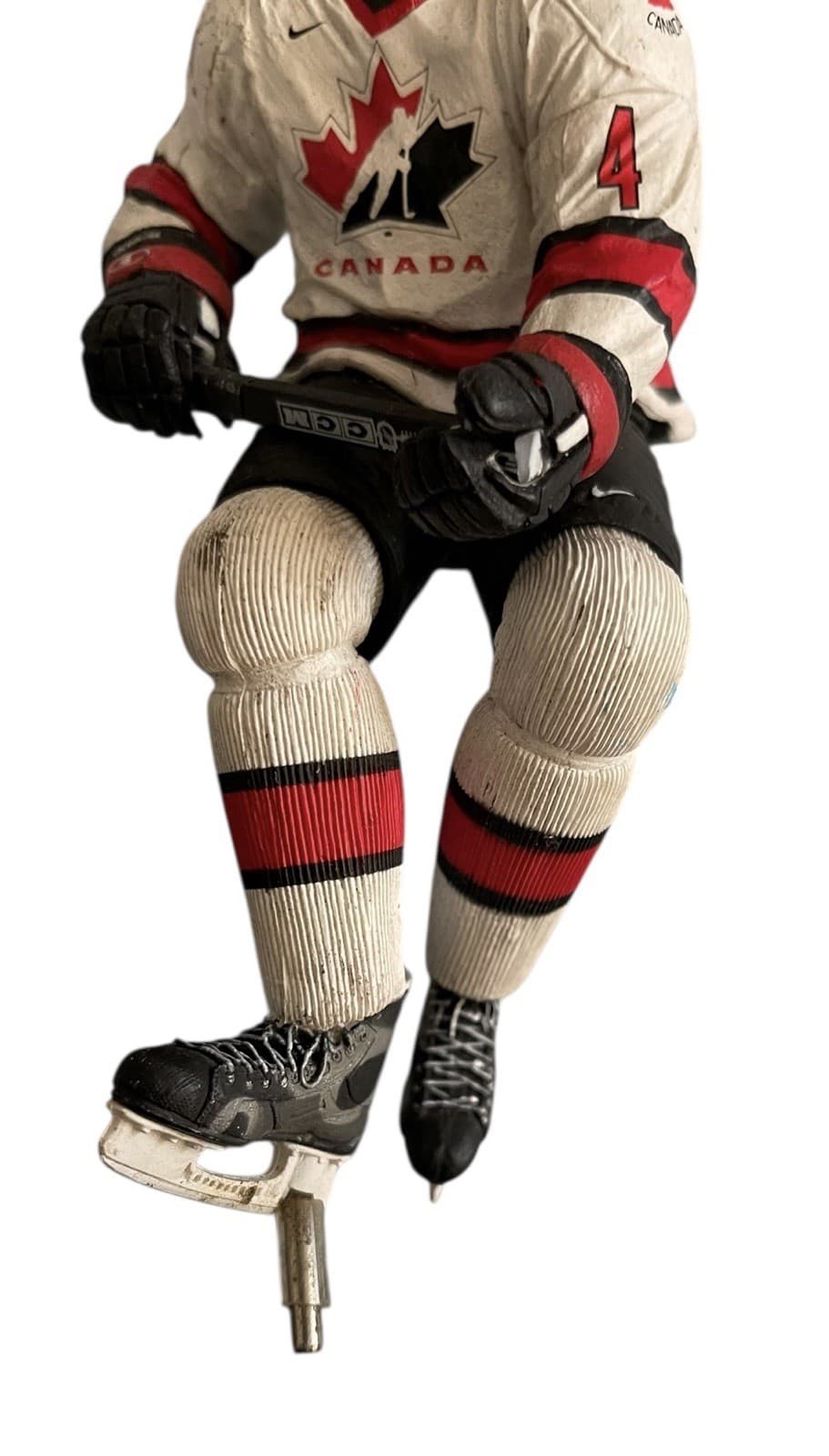 McFarlane Sports Picks Team Canada NHL 2004 VINCENT LECAVALIER 6” Figure - Thumbnail 4