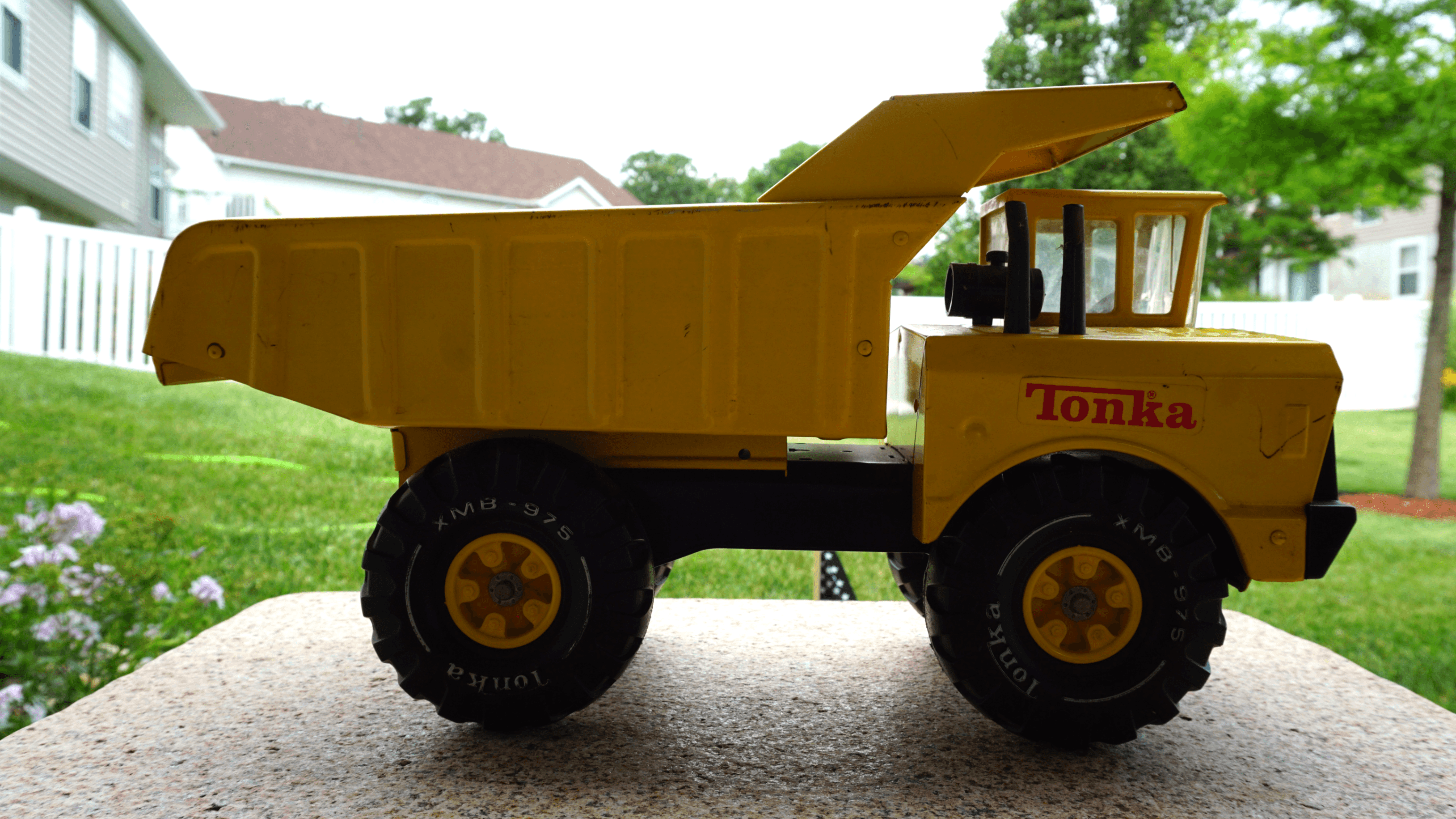 Vintage Metal Toy Trucks and Excavator Set - Thumbnail 3