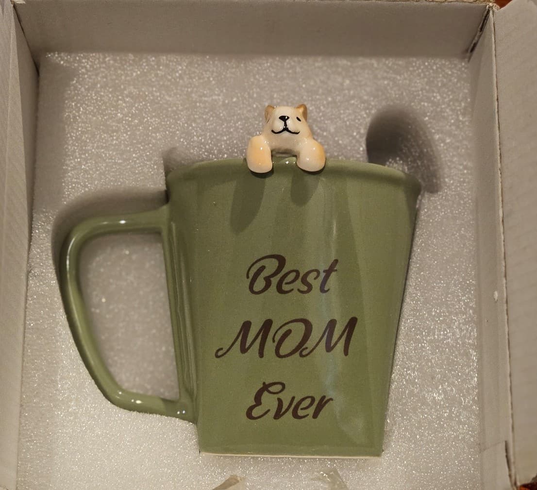 "Best MOM Ever" Ceramic Mug with 3D Squirrel by DIHOclub - Thumbnail 2