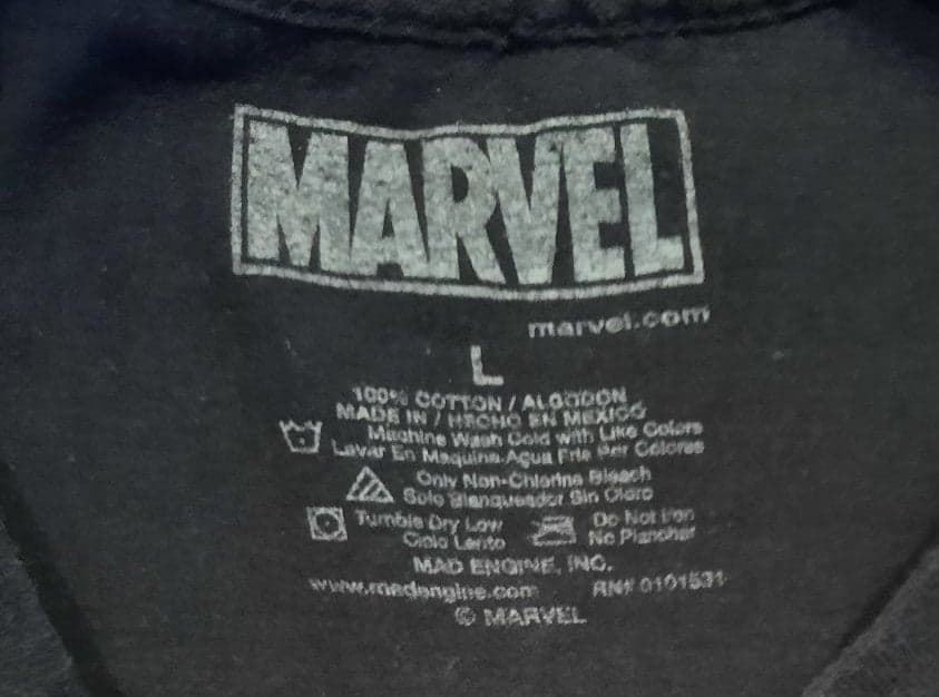 Size Large Marvel Deadpool T-shirt - Thumbnail 5