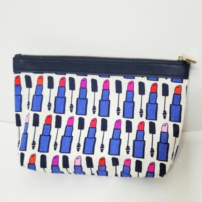 Estee Lauder "Everybody Wants a Little Luxury" Travel Makeup Bag - Thumbnail 3