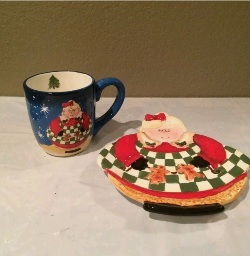 Mrs Claus Holiday Mug and Plate Set - Thumbnail 4
